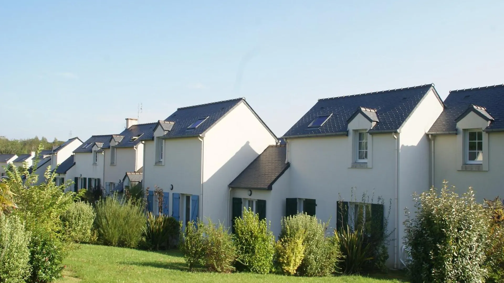 Pleasant Breton Holiday Home Near The Bay Of Douarnenez Crozon