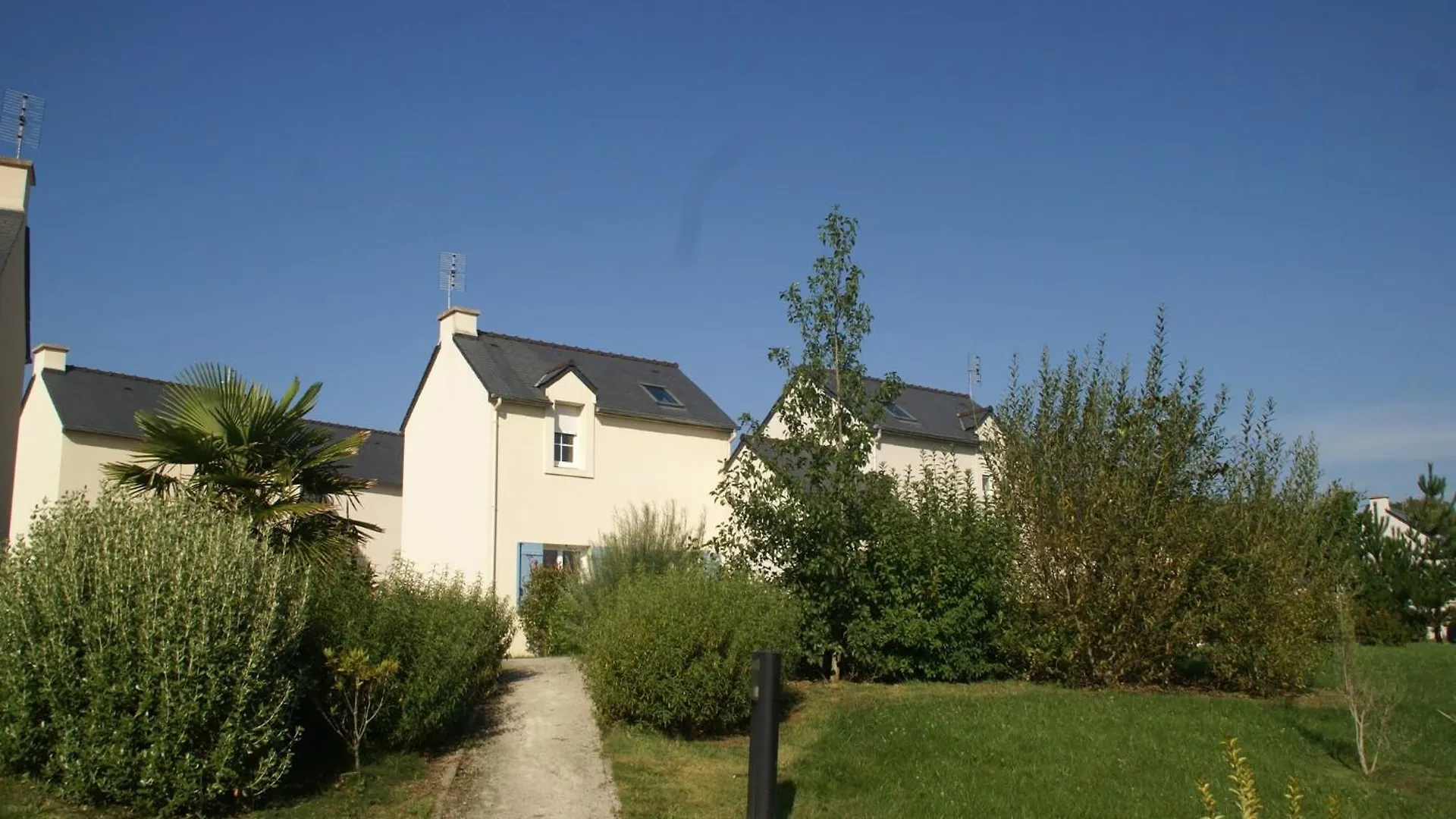 Pleasant Breton Holiday Home Near The Bay Of Douarnenez Crozon France