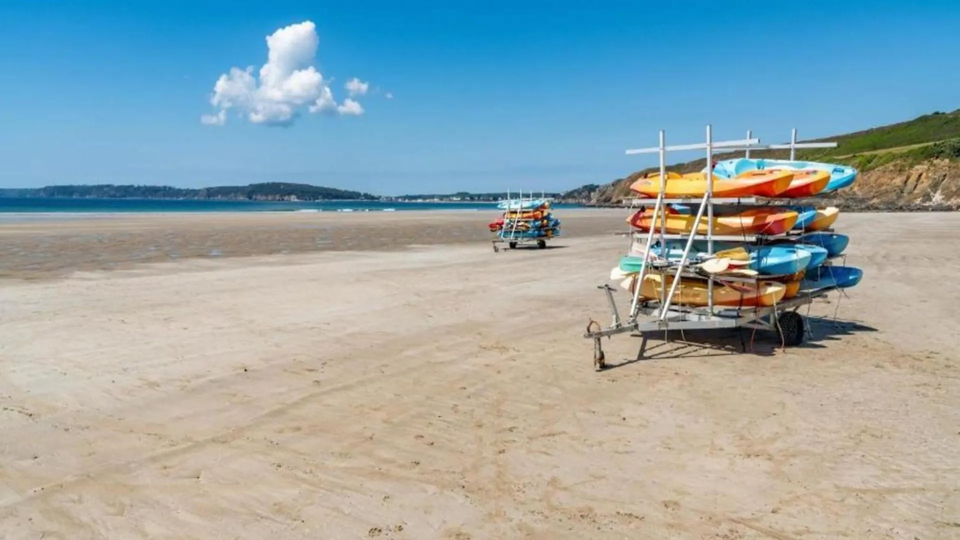 Pleasant Breton Holiday Home Near The Bay Of Douarnenez Crozon Frankrijk